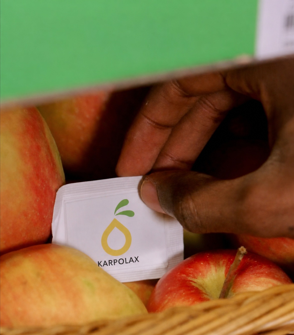 Karpolax sachet used with fresh fruit